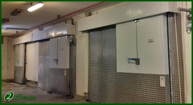 Porta frigorifica de correr automática dois irmãos charqueadas